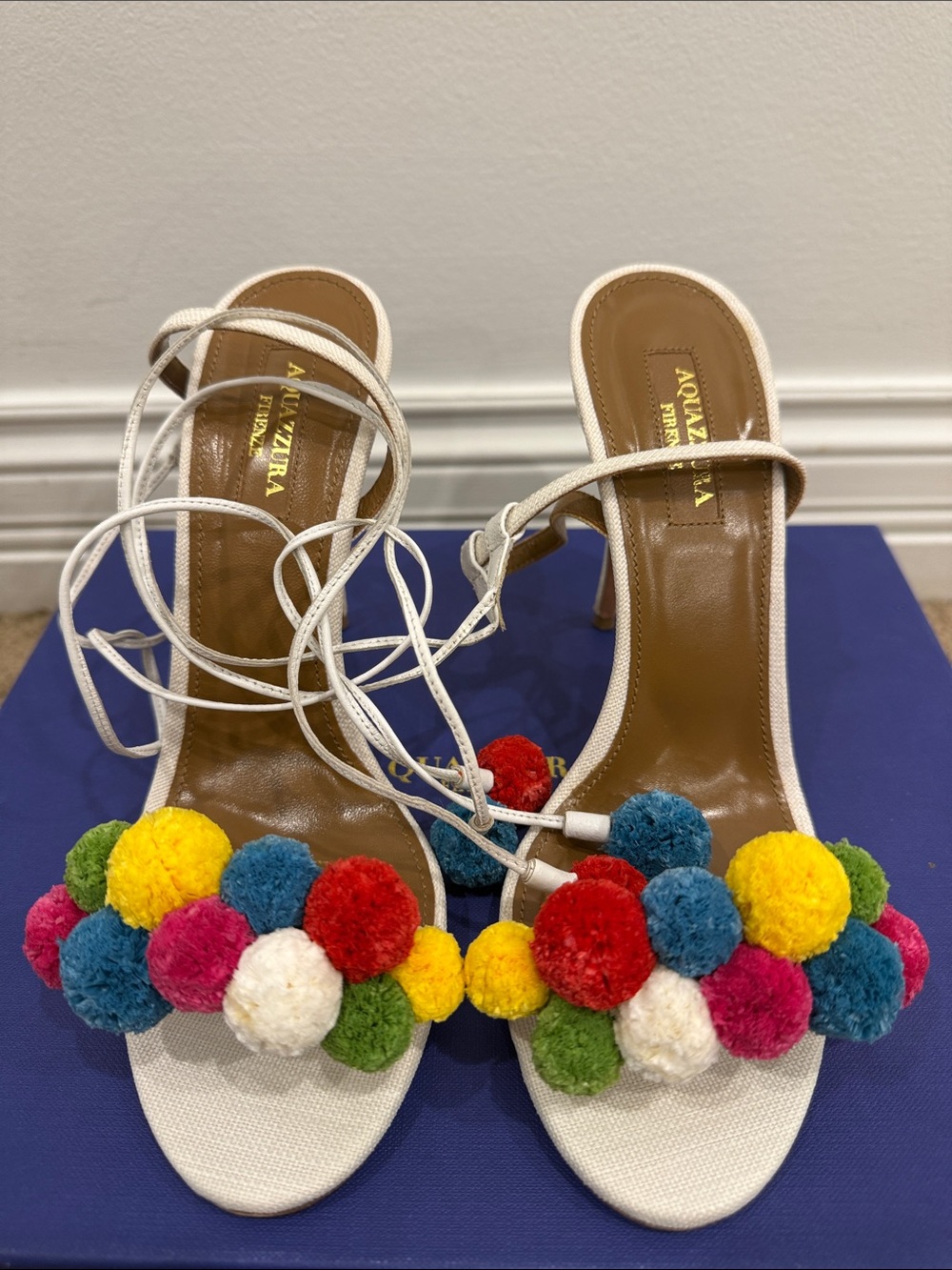 Aquazzura Pom Pom Lace-Up Sandals Heels White Raffia 37 Worn Once Resort Summer